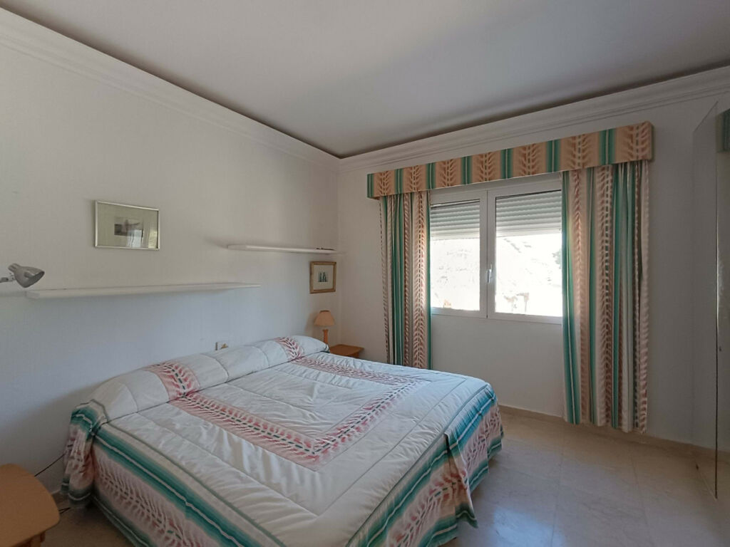 Detached Villa La Zenia Alicante - image 22