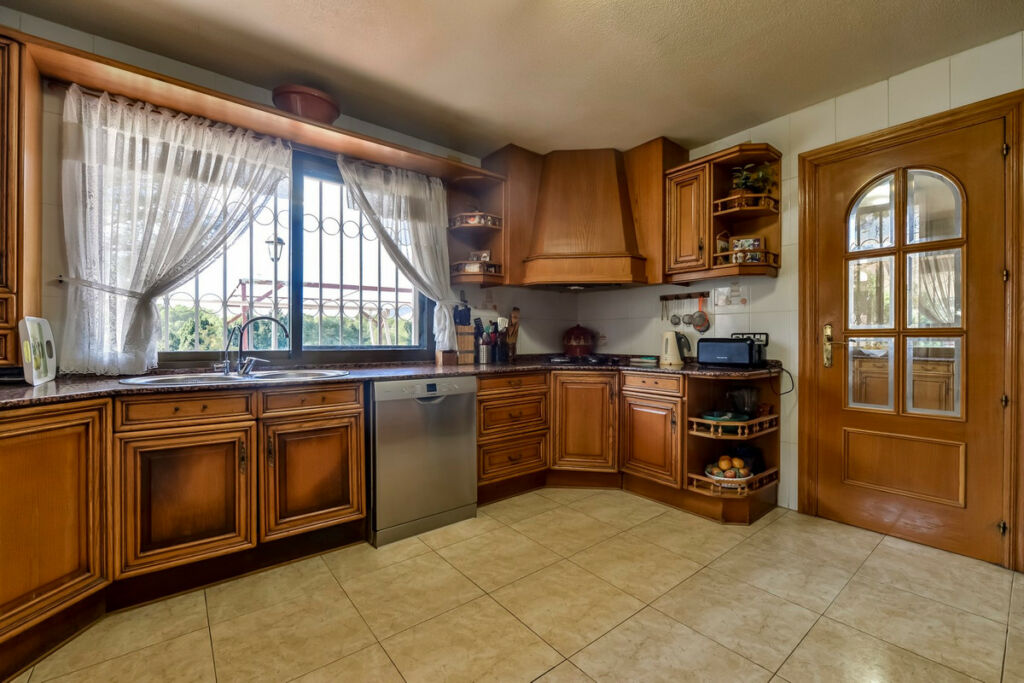 Detached Villa Benidorm Alicante - image 22