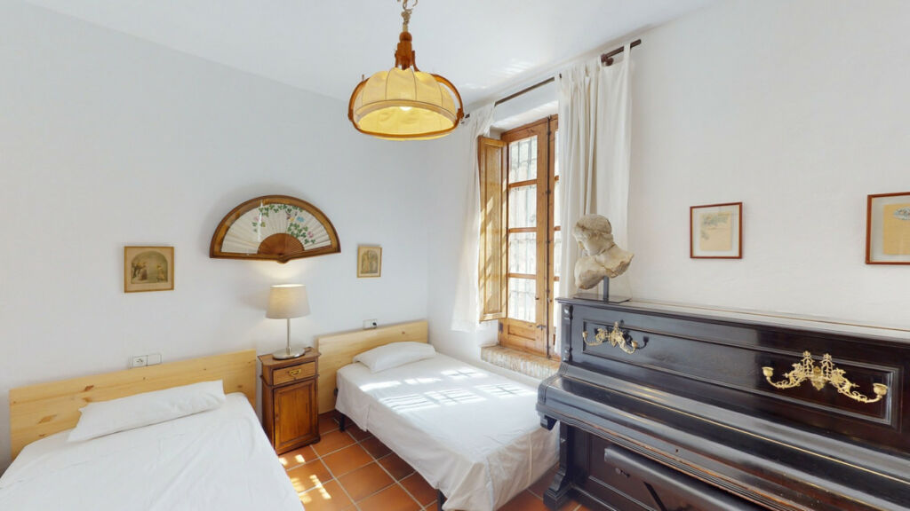Detached Villa Sayalonga Málaga - image 22