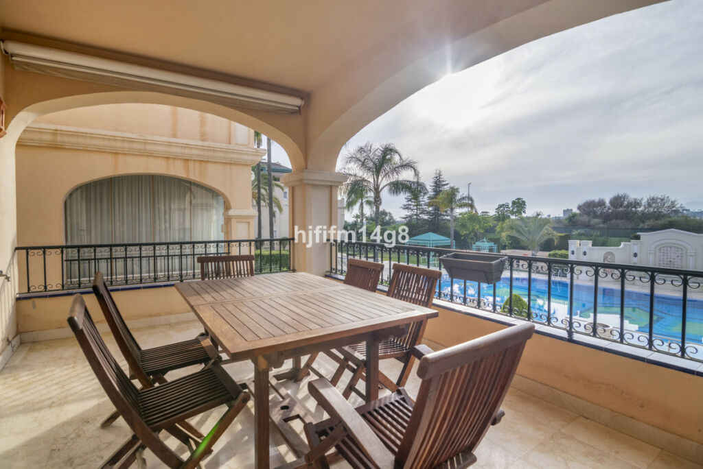 Middle Floor Apartment The Golden Mile Málaga - image 22