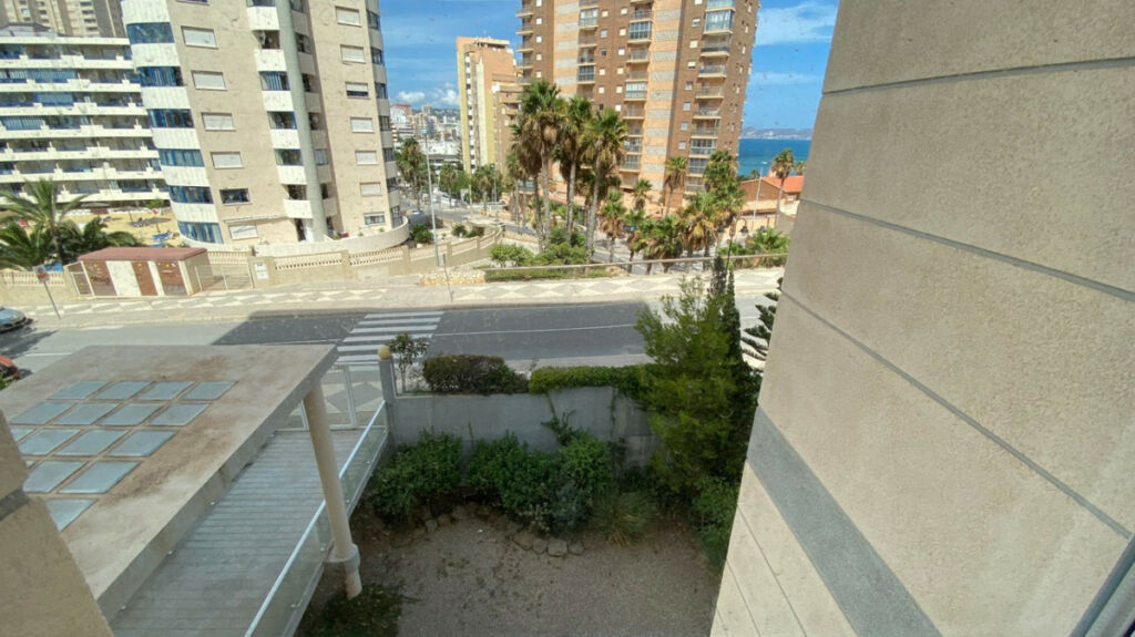 Middle Floor Apartment Calpe Alicante - image 22
