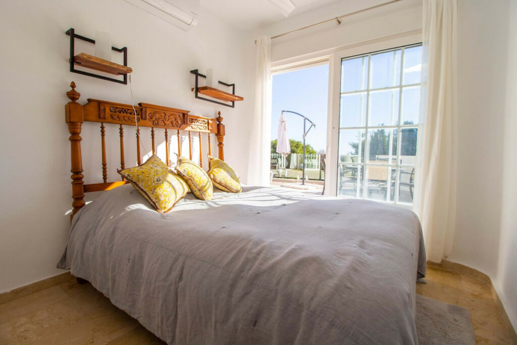 Detached Villa Las Ramblas Golf Alicante - image 22