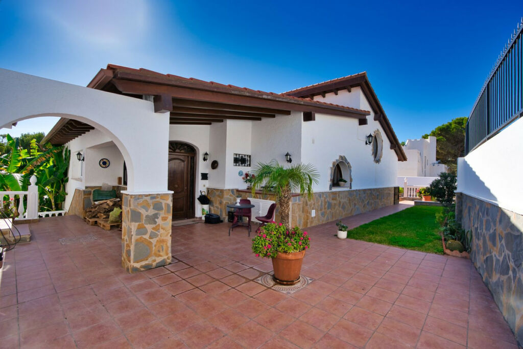 Detached Villa Torrenueva Málaga - image 22