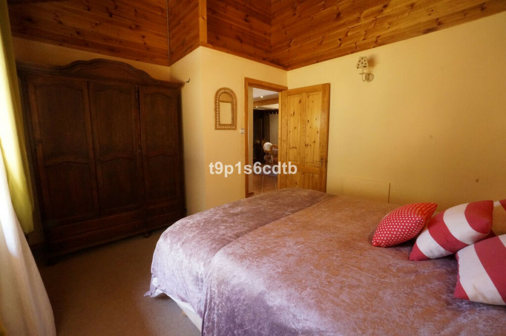 Detached Villa Monda Málaga - image 22