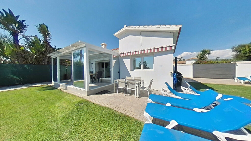 Detached Villa New Golden Mile Málaga - image 22