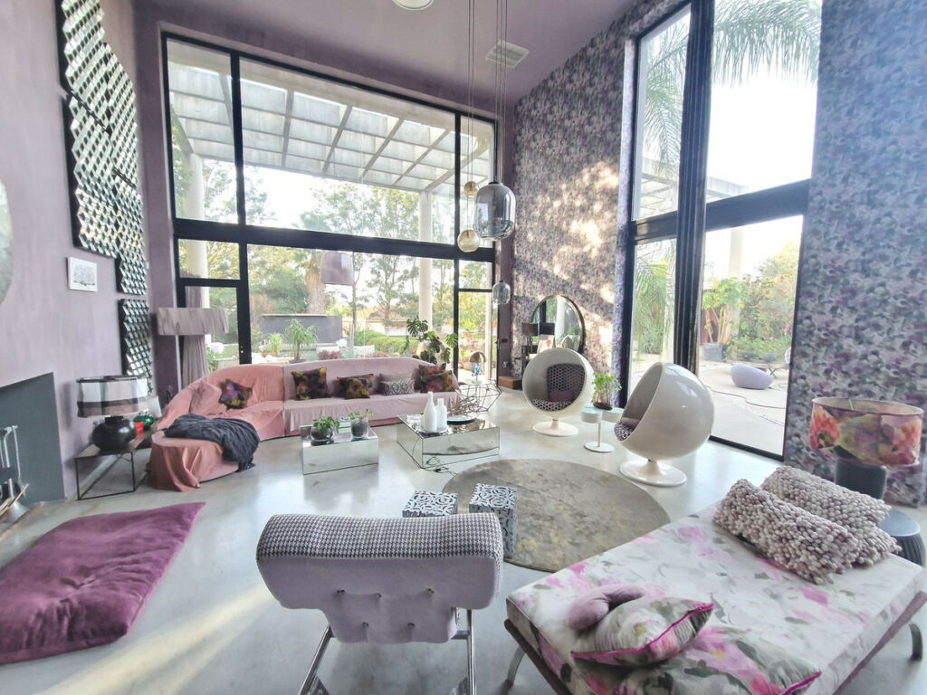 Detached Villa Estepona Málaga - image 22