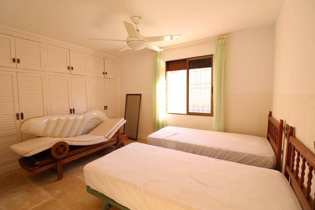 Detached Villa Cabo Roig Alicante - image 23