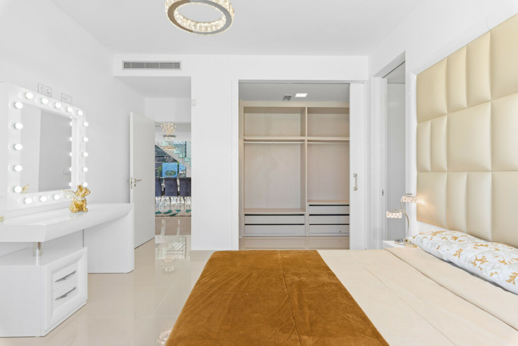 Detached Villa San Miguel de Salinas Alicante - image 23