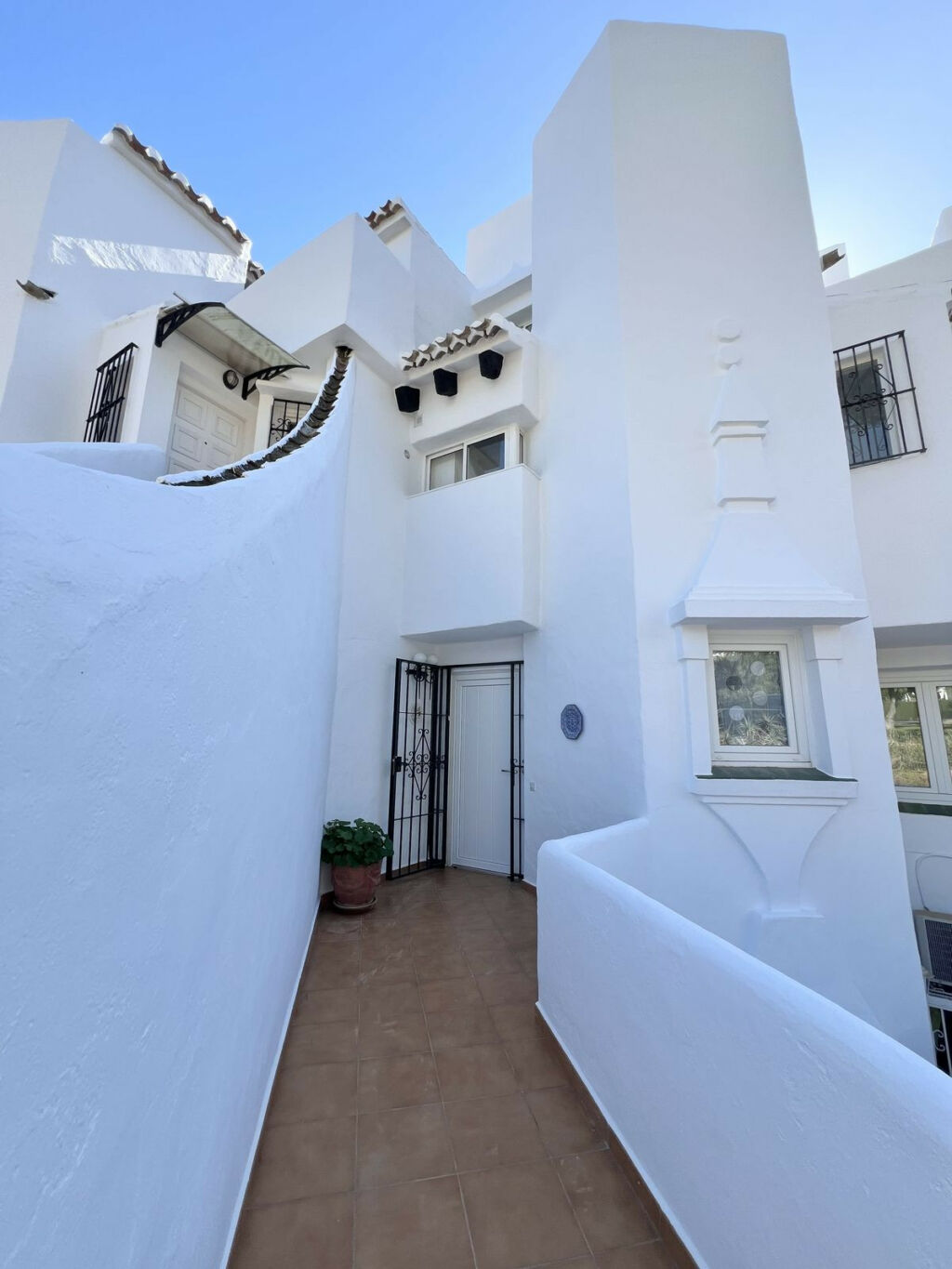 Middle Floor Apartment Calahonda Málaga - image 23