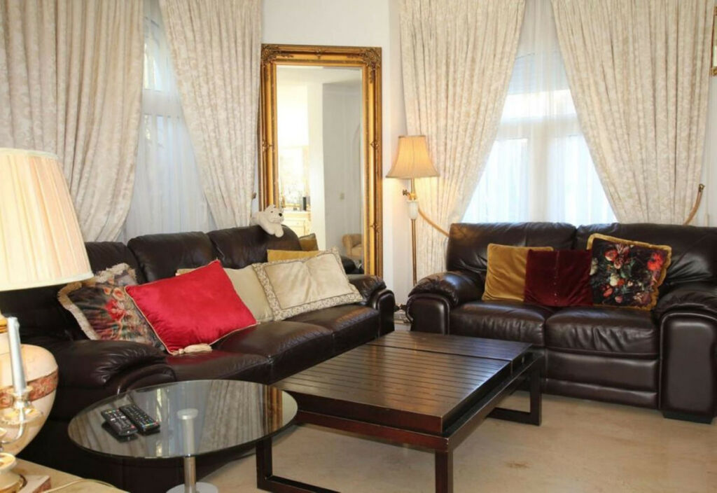 Detached Villa Riviera del Sol Málaga - image 23
