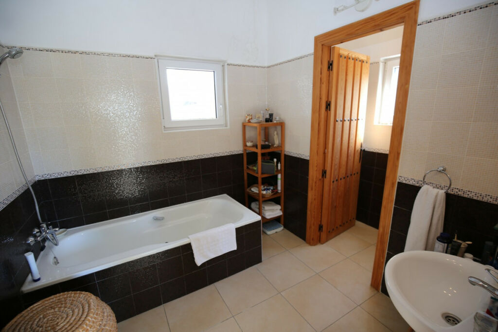 Detached Villa Alcaucín Málaga - image 23