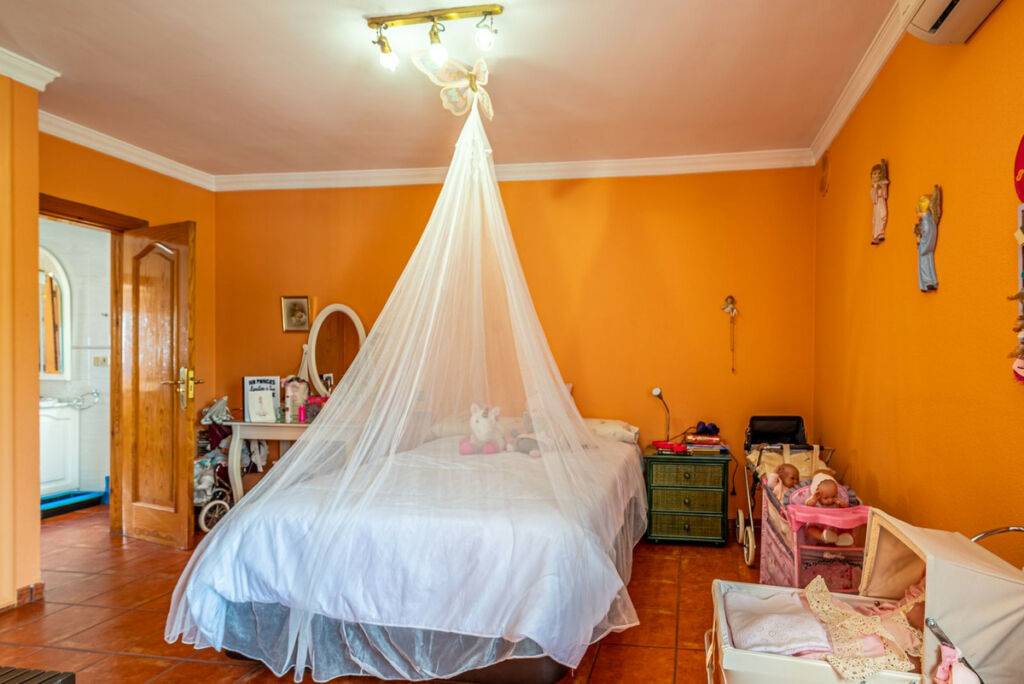 Detached Villa Benalmadena Málaga - image 23