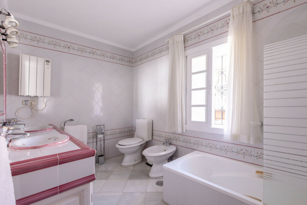 Detached Villa Guadalmina Alta Málaga - image 26