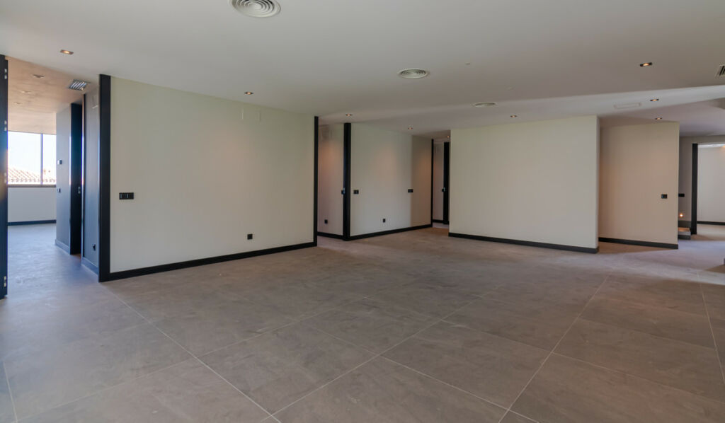 Detached Villa Los Arqueros Málaga - image 31