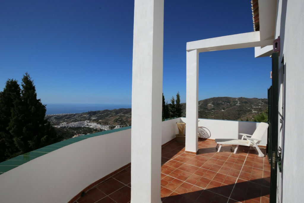 Detached Villa Torrox Málaga - image 23