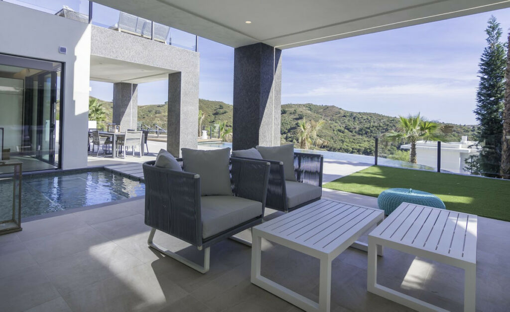Detached Villa La Quinta Málaga - image 24