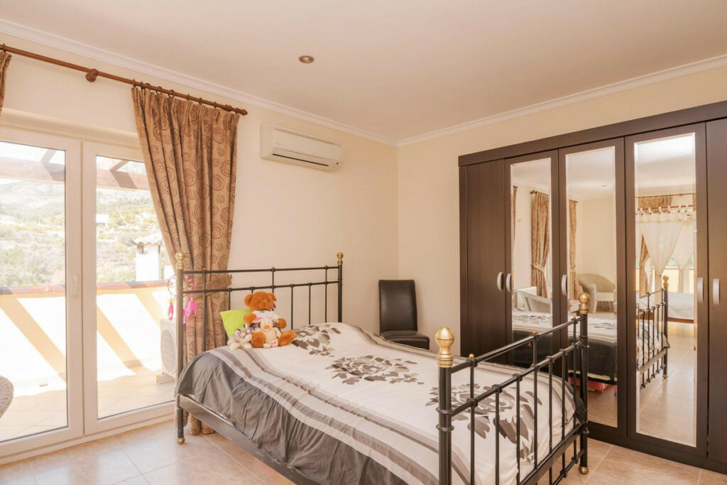 Detached Villa Callosa d'en Sarria Alicante - image 25