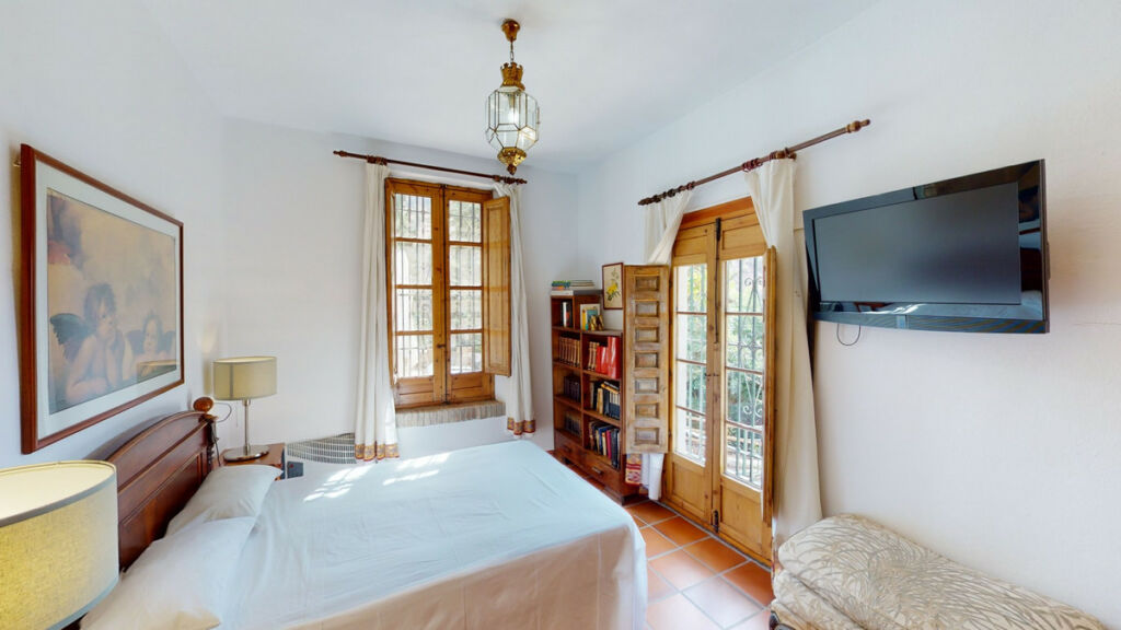 Detached Villa Sayalonga Málaga - image 25