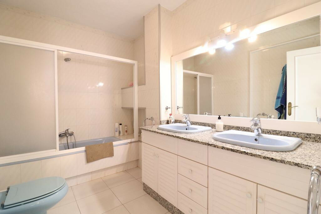 Detached Villa Cabo Roig Alicante - image 25