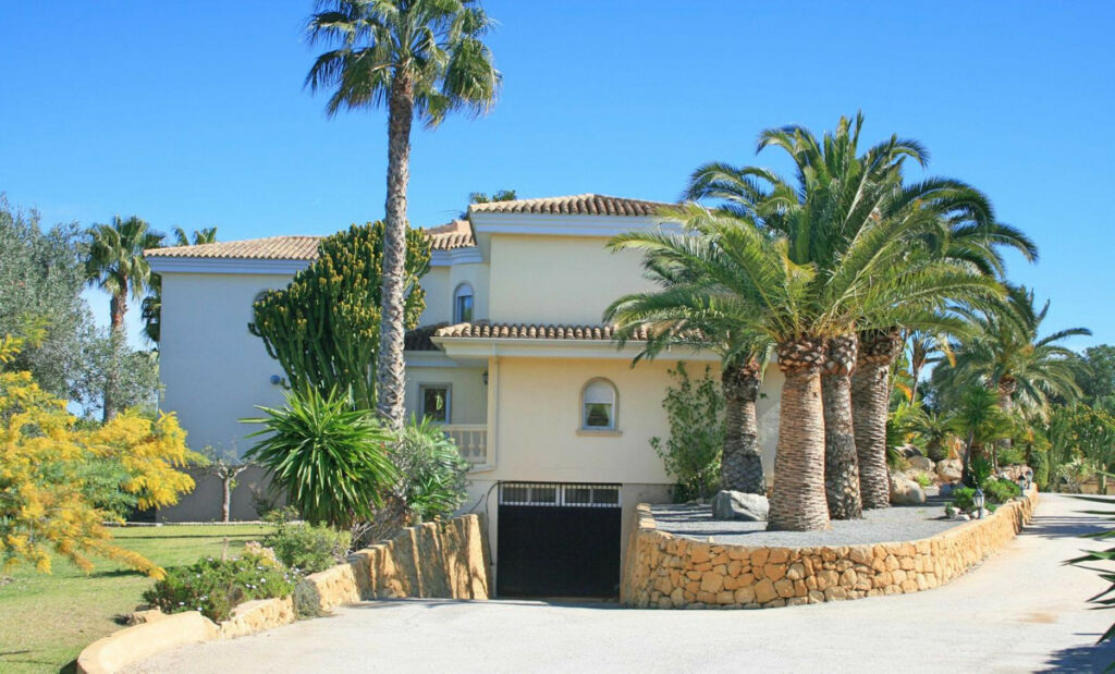 Detached Villa L'Alfás del Pi Alicante - image 25