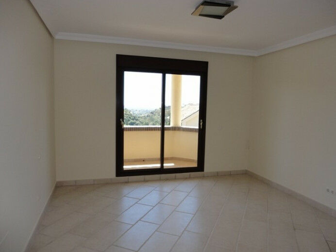 Detached Villa Los Arqueros Málaga - image 25