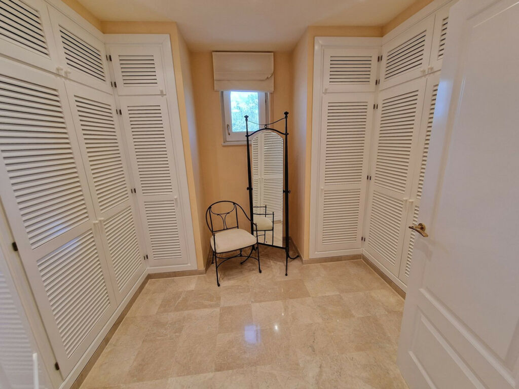 Detached Villa Calahonda Málaga - image 25
