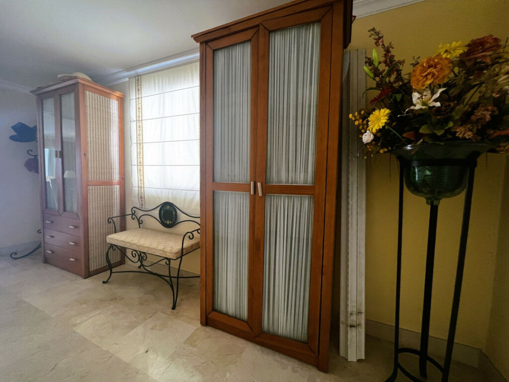Middle Floor Apartment Puerto Banús Málaga - image 25