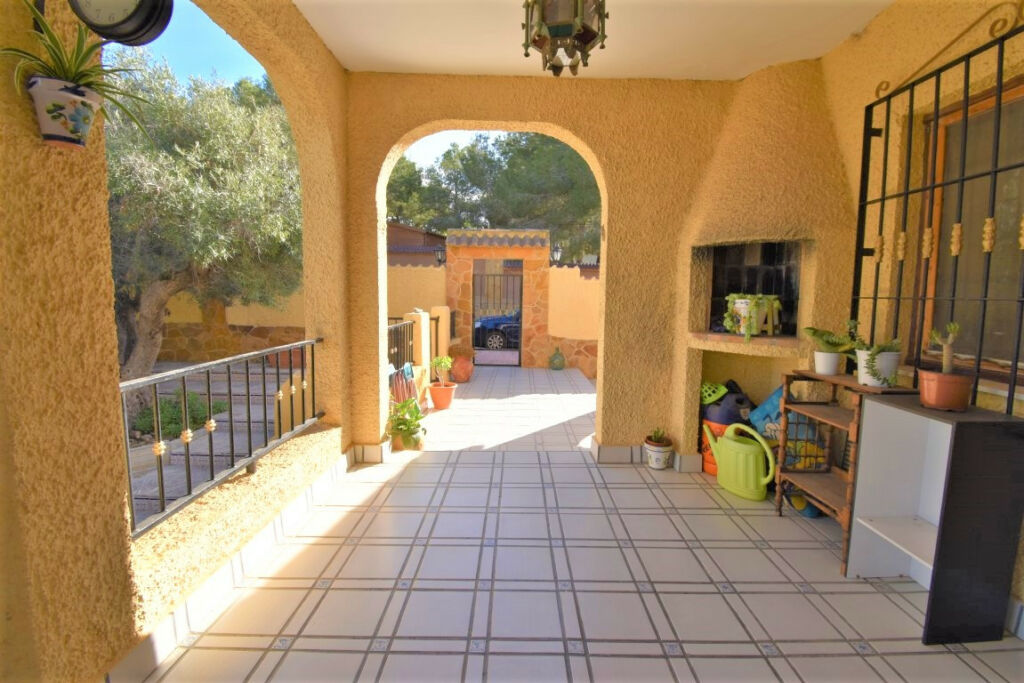 Detached Villa Villamartin Alicante - image 25