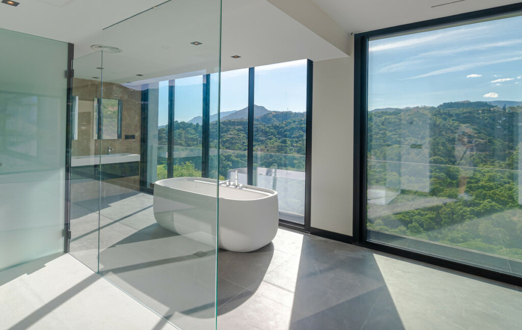 Detached Villa Los Arqueros Málaga - image 27