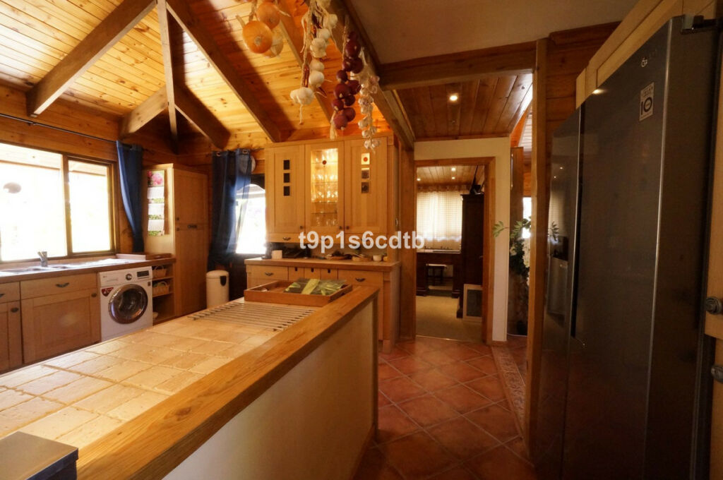 Detached Villa Monda Málaga - image 26