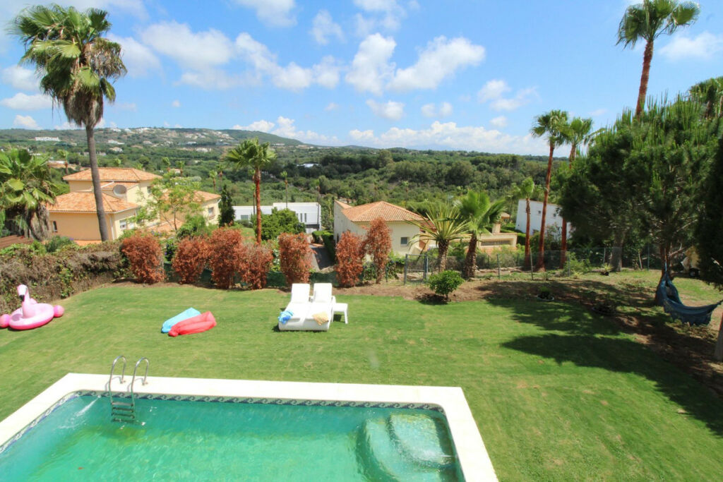 Detached Villa Sotogrande Alto Cádiz - image 25