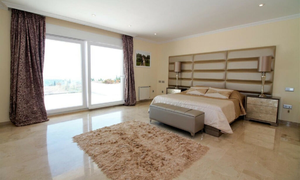 Detached Villa El Paraiso Málaga - image 26