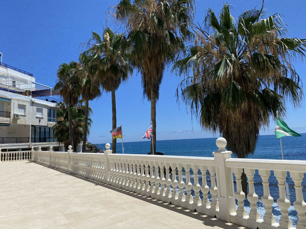 Middle Floor Apartment Benalmadena Málaga - image 26