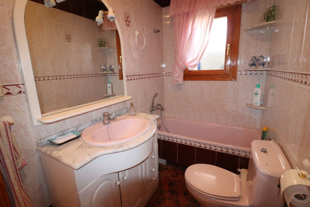 Detached Villa Algorfa Alicante - image 26