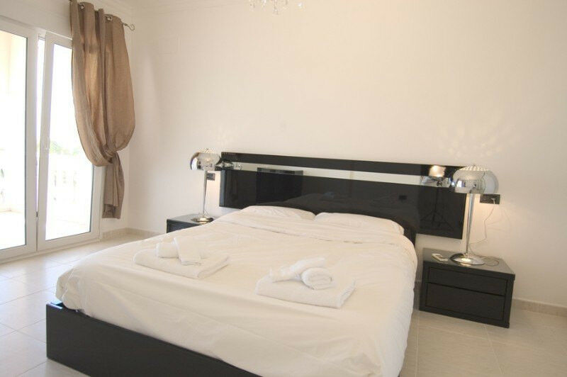 Ground Floor Apartment La Fustera Alicante - image 26