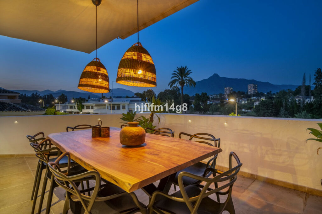 Penthouse Duplex Nueva Andalucía Málaga - image 27