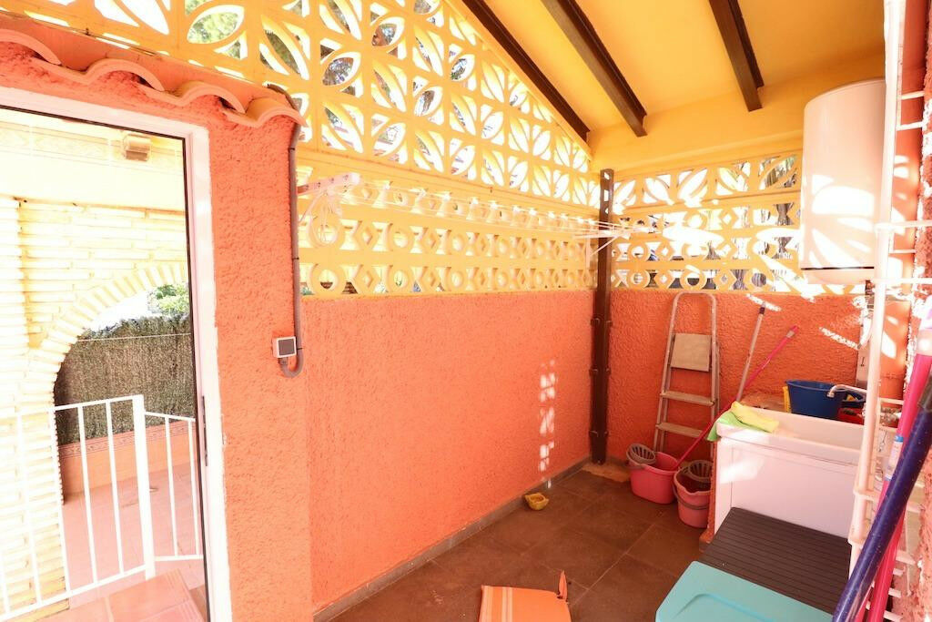 Detached Villa Cabo Roig Alicante - image 27
