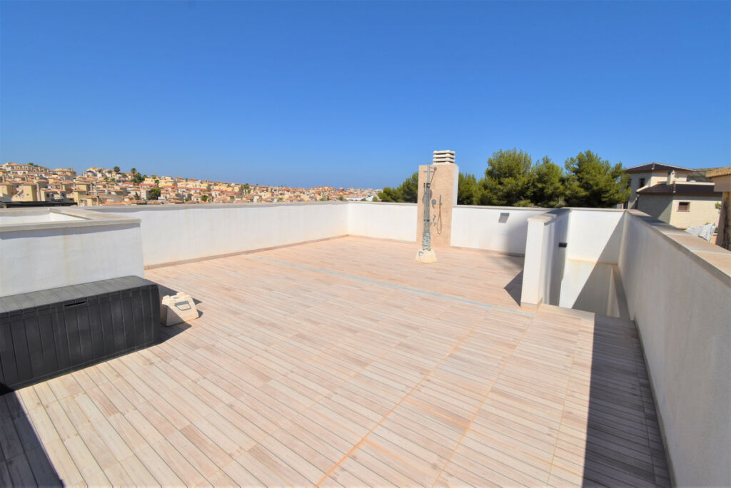 Detached Villa Villamartin Alicante - image 27