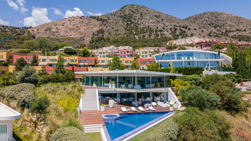Detached Villa Fuengirola Málaga - image 27