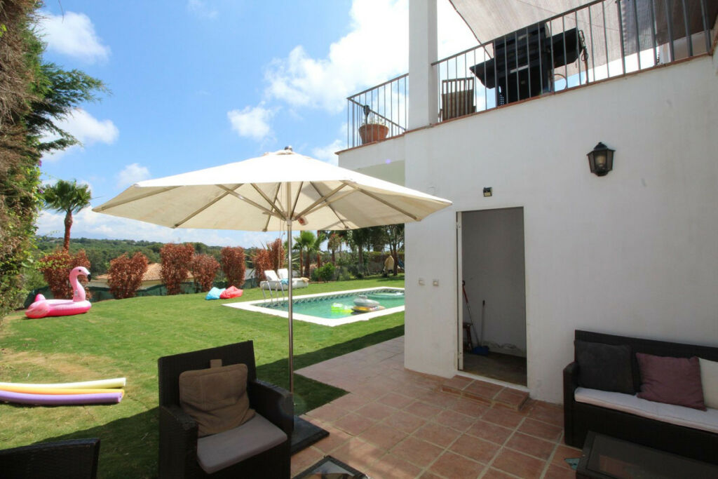 Detached Villa Sotogrande Alto Cádiz - image 26