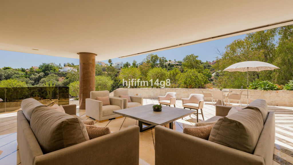 Detached Villa La Quinta Málaga - image 28