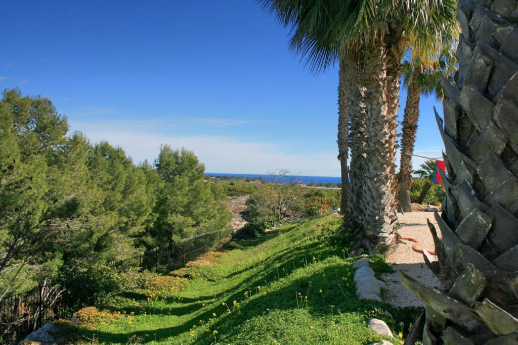 Detached Villa L'Alfás del Pi Alicante - image 28