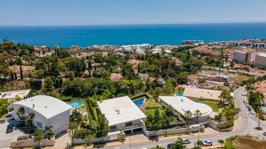 Detached Villa Fuengirola Málaga - image 28