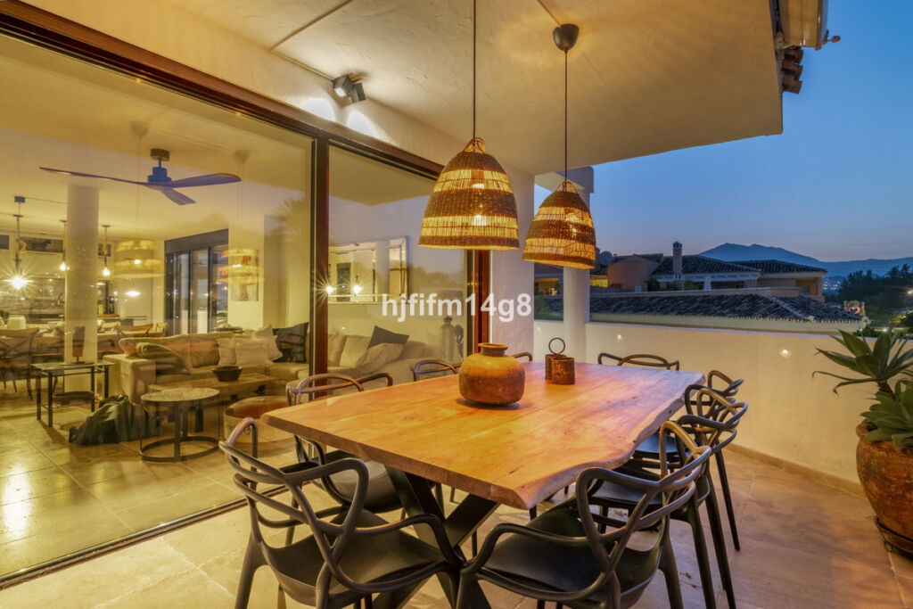 Penthouse Duplex Nueva Andalucía Málaga - image 28