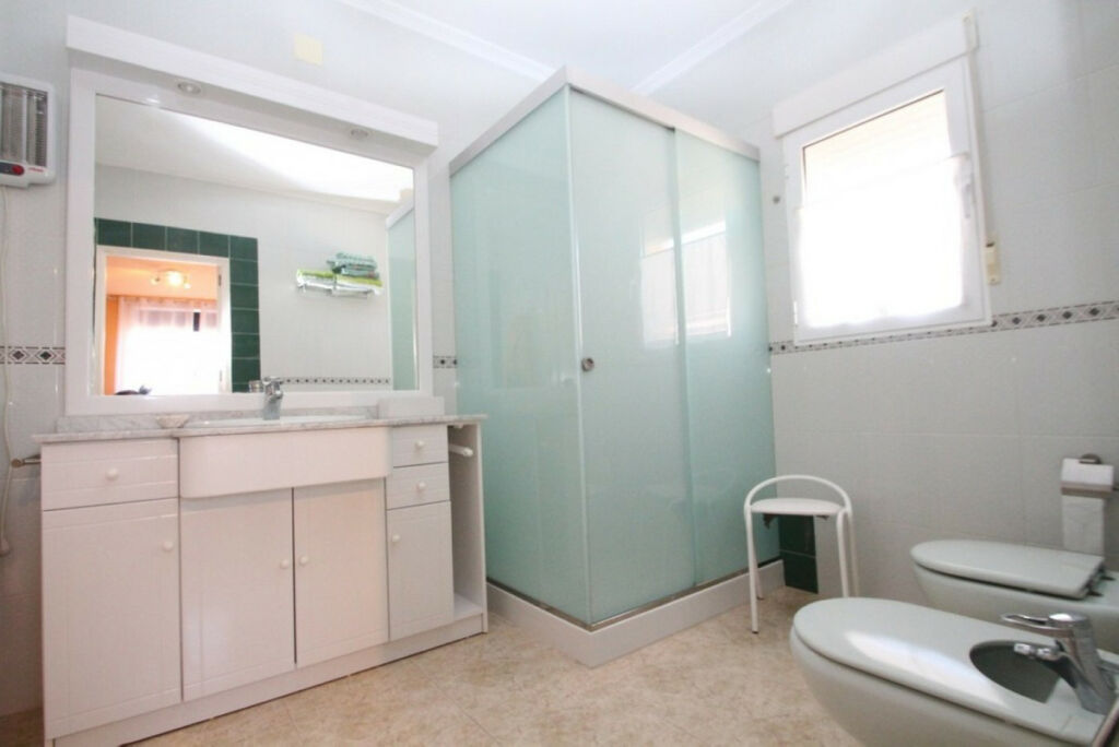 Detached Villa Cabo Roig Alicante - image 28