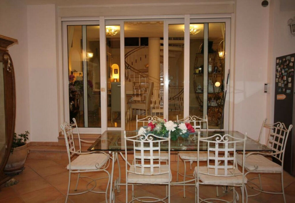 Detached Villa Riviera del Sol Málaga - image 29