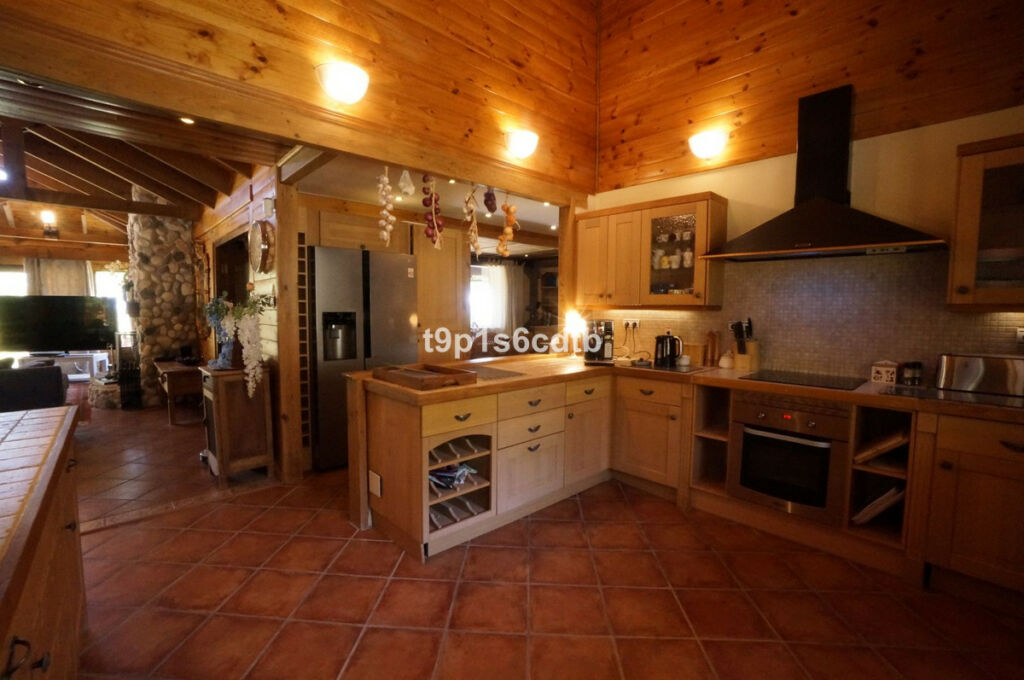 Detached Villa Monda Málaga - image 29