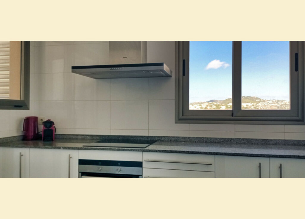 Middle Floor Apartment Calpe Alicante - image 29