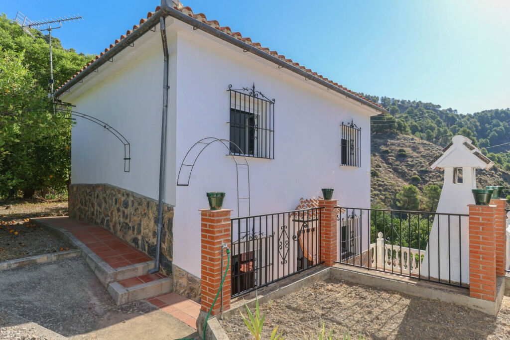 Detached Villa Alozaina Málaga - image 29