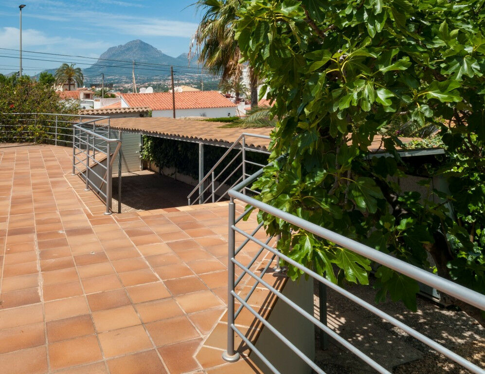 Detached Villa Albir Alicante - image 21